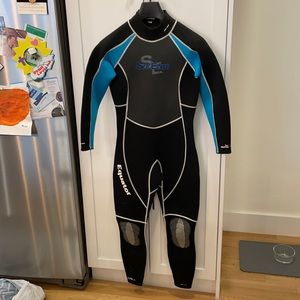 Women’s Wetsuit - 3mm with optional liner for warmth